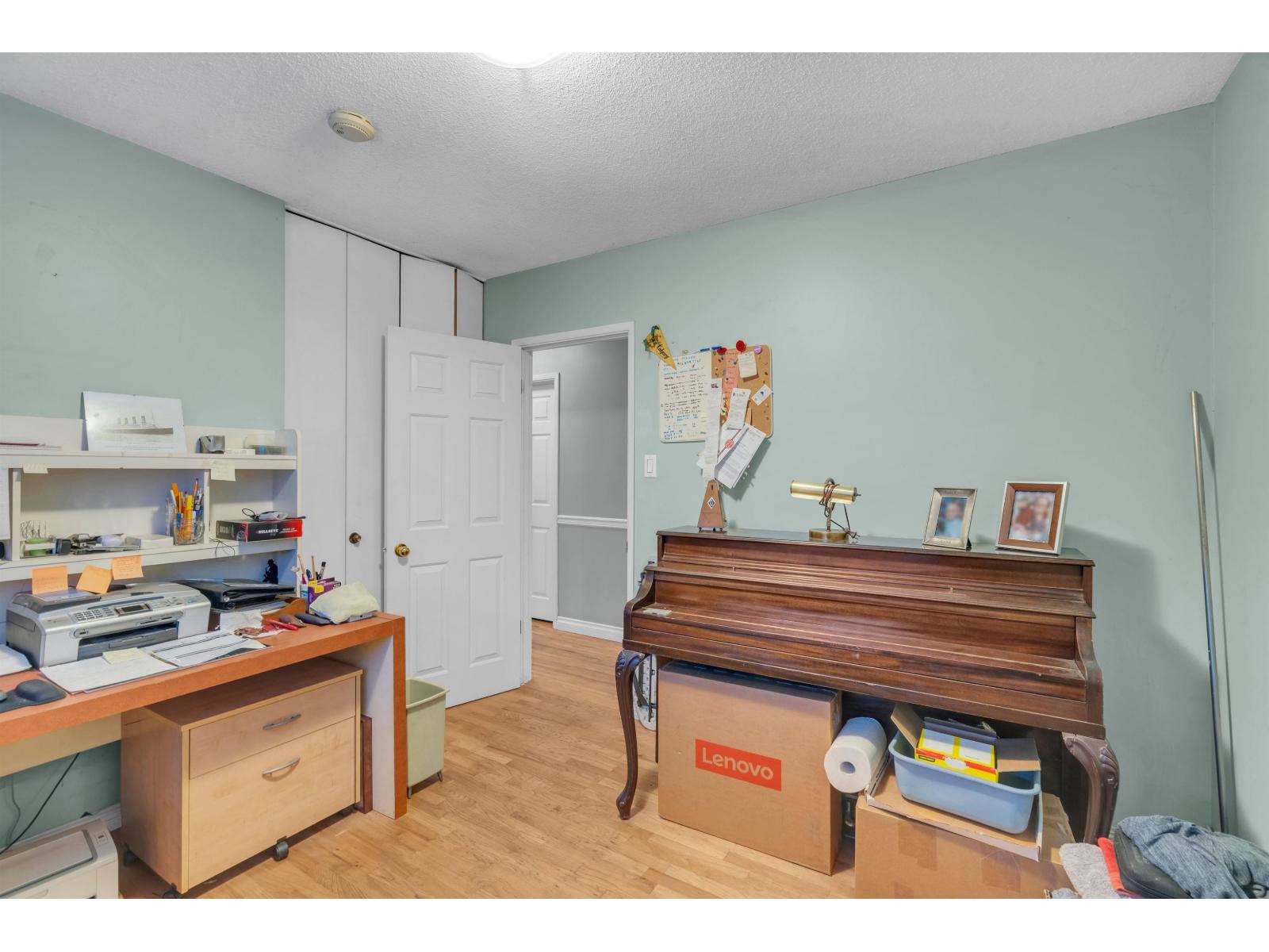 15102 Pheasant Drive, Surrey, British Columbia  V3R 4X5 - Photo 7 - R3167573