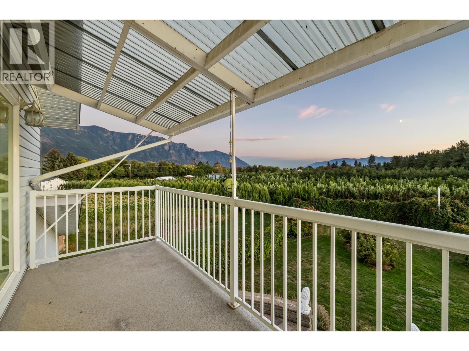409 33rd Avenue, Creston, British Columbia  V0B 1G1 - Photo 6 - 10401054