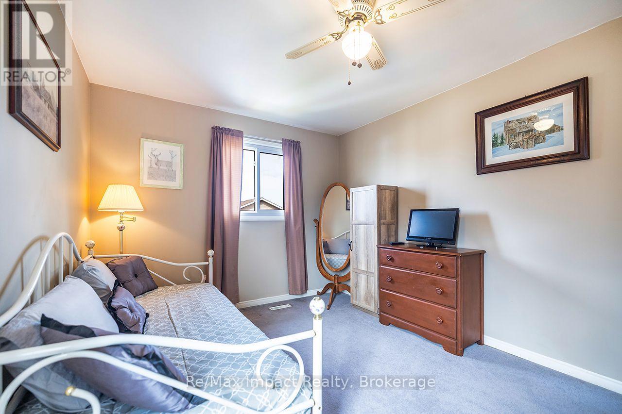 122 Wright Crescent, Ajax, Ontario  L1S 6X7 - Photo 20 - E13813644