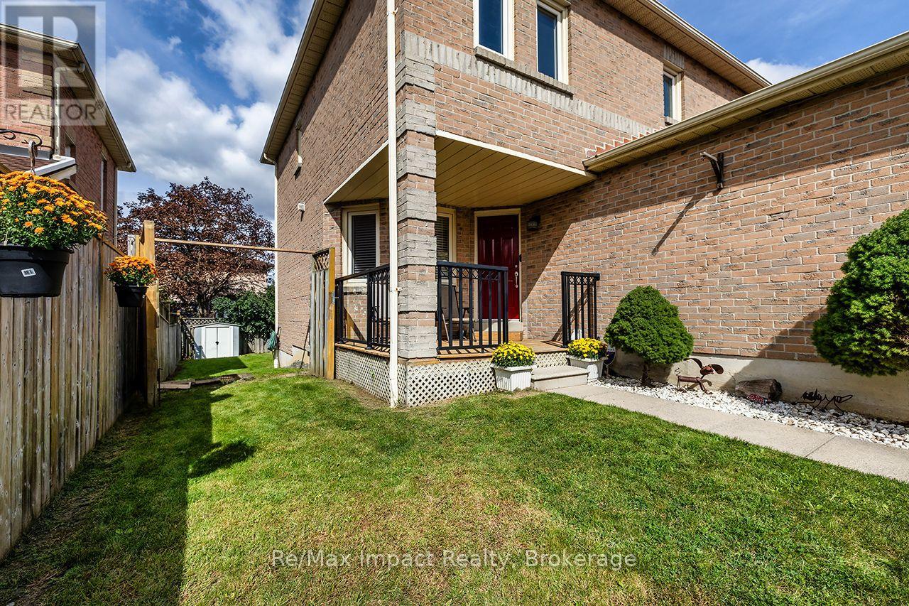 122 Wright Crescent, Ajax, Ontario  L1S 6X7 - Photo 4 - E13813644