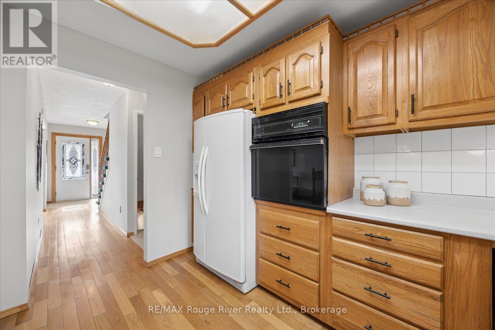 748 Hillcroft Street, Oshawa, Ontario  L1G 7H6 - Photo 11 - E13813870