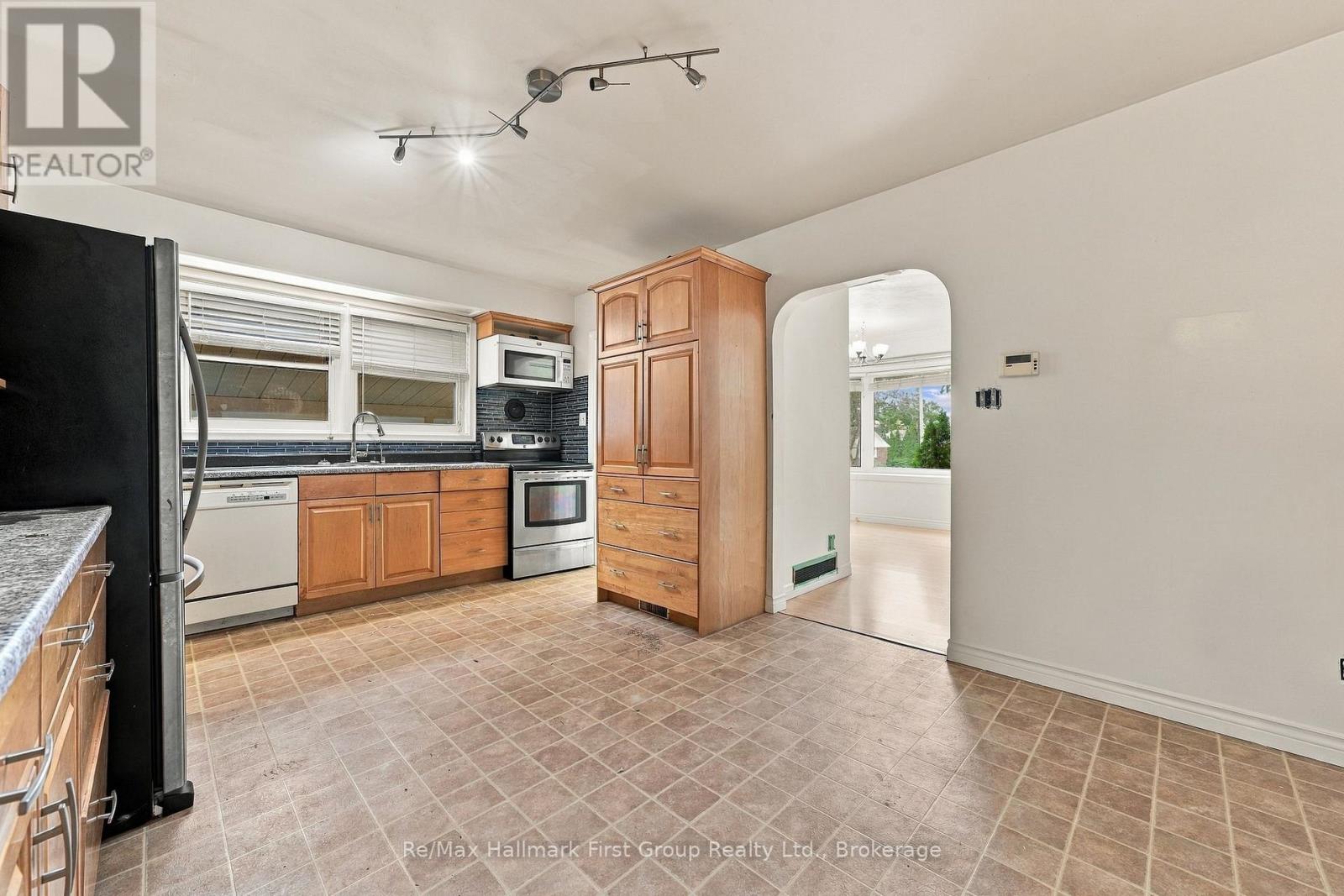 31 First Avenue, Quinte West, Ontario  K8V 4C2 - Photo 20 - X13813662