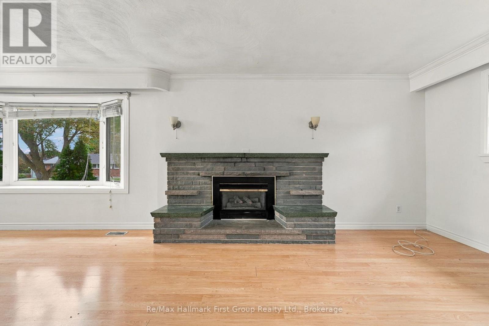 31 First Avenue, Quinte West, Ontario  K8V 4C2 - Photo 7 - X13813662