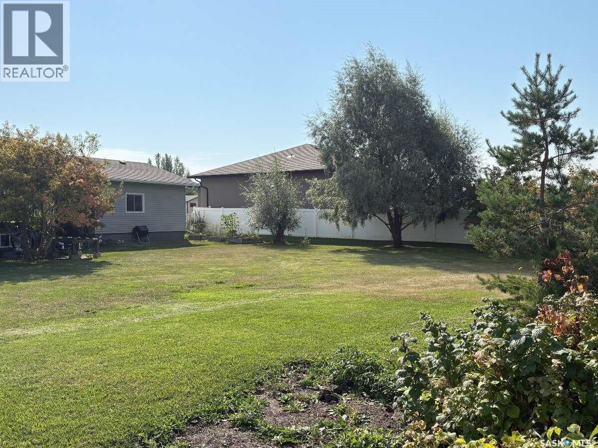 113 Basken STREET photo 40