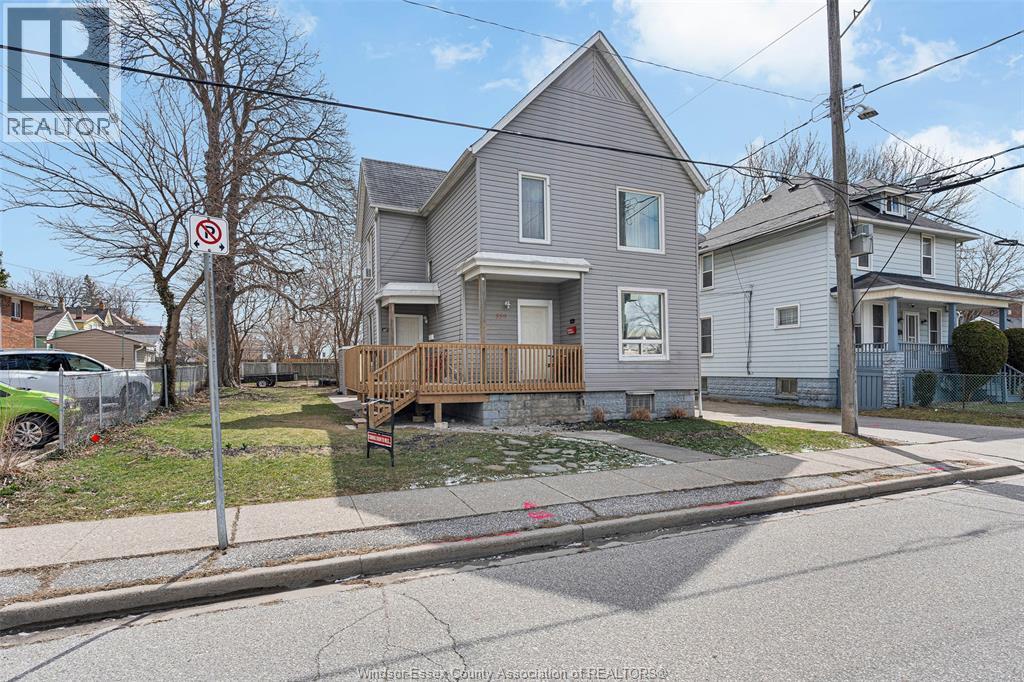 MLS# 26023223: 559 ASSUMPTION, Windsor, Canada