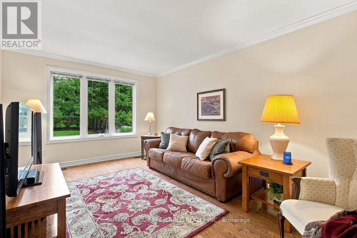 668 Country Club Drive, London South, Ontario  N6C 5R1 - Photo 7 - X13813772