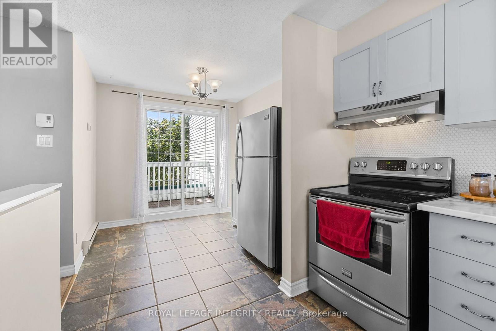5 - 10 Castlegreen Private, Ottawa, Ontario  K1T 3N2 - Photo 16 - X13813586