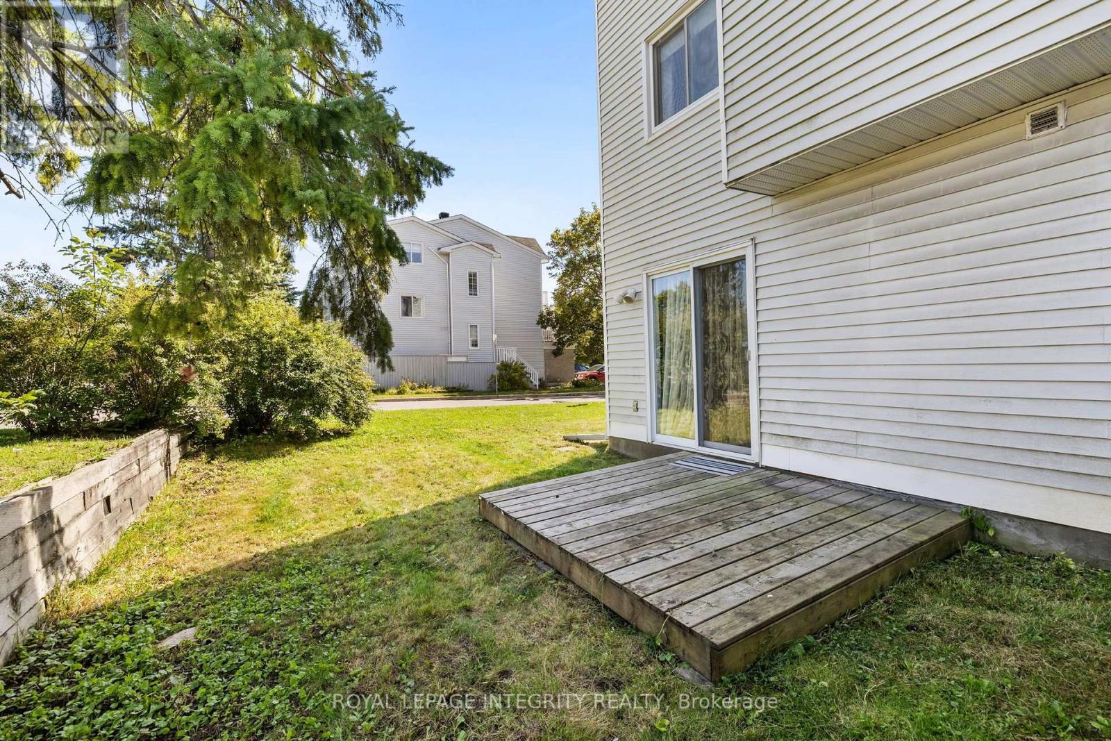 5 - 10 Castlegreen Private, Ottawa, Ontario  K1T 3N2 - Photo 37 - X13813586