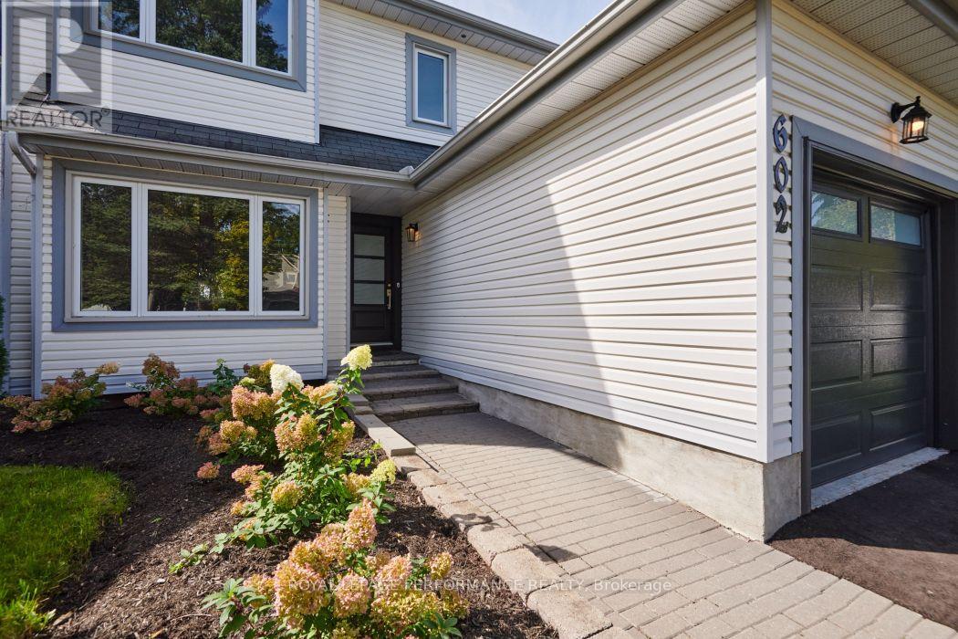 602 Brome Crescent, Ottawa, Ontario  K4A 3G7 - Photo 3 - X13813698