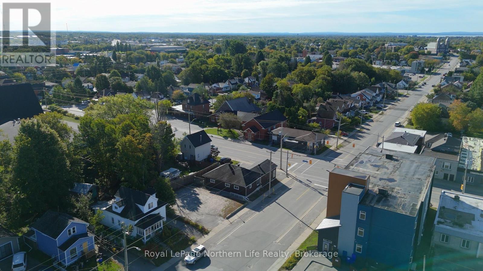 1 - 1210 Cassells Street, North Bay (Central), Ontario  P1B 4B7 - Photo 2 - X13813610