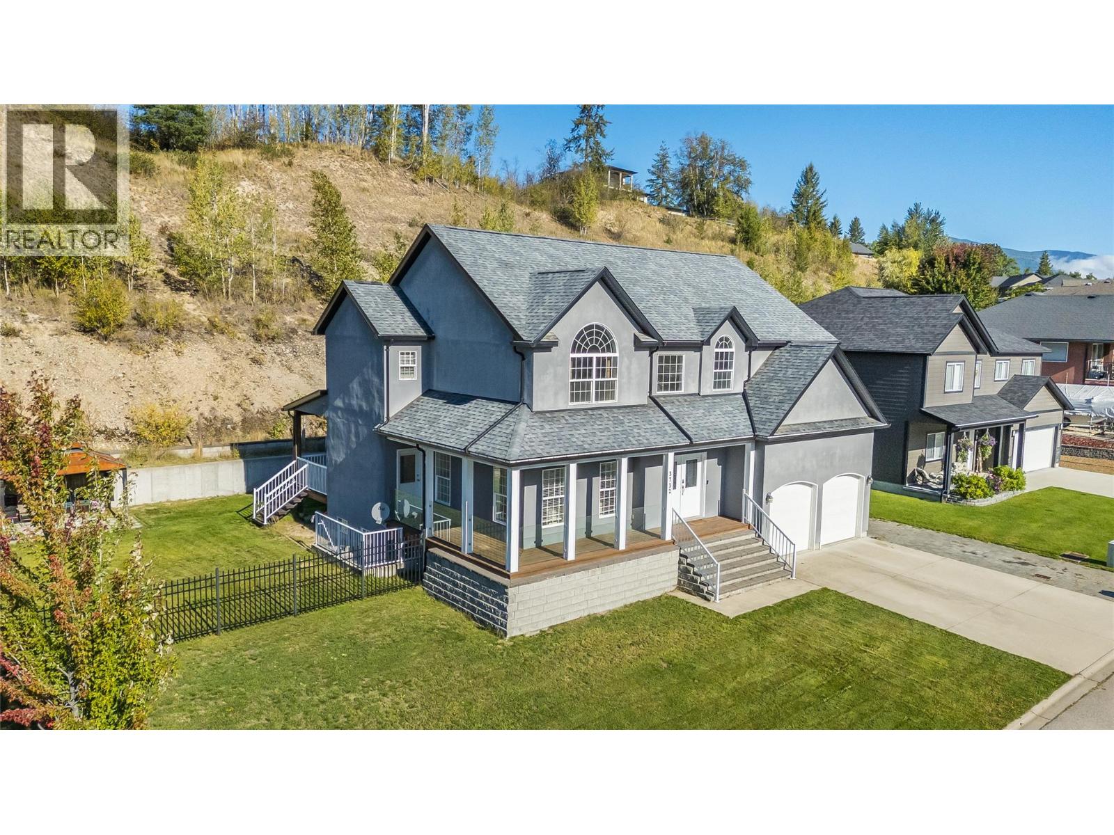 3732 5th Avenue, Castlegar, British Columbia