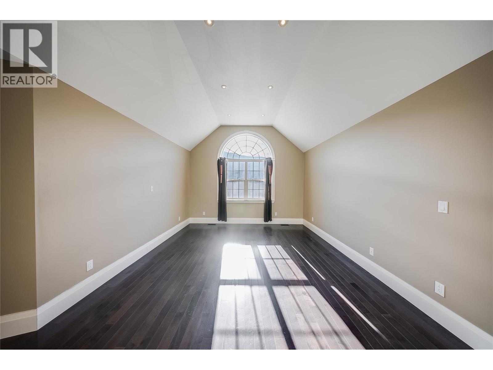 3732 5th Avenue, Castlegar, British Columbia V1N 4Y4 - Photo 27 - 10400666