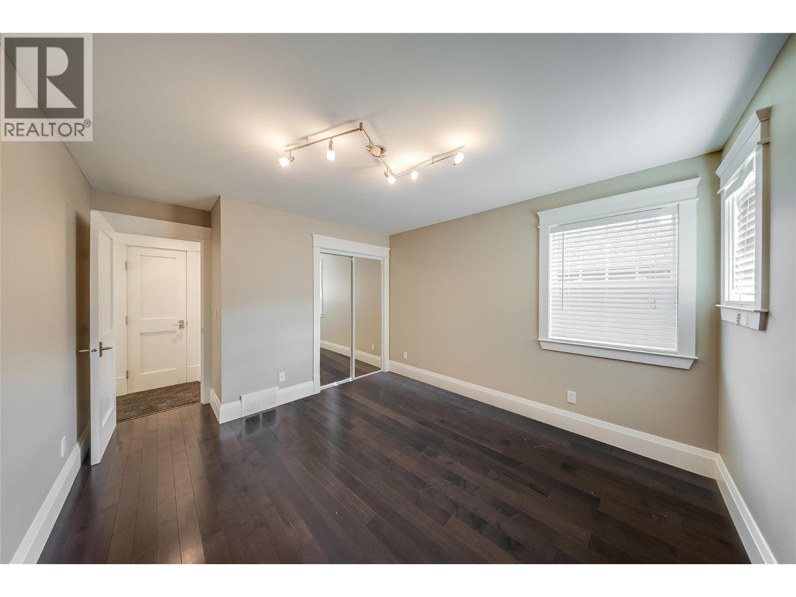 3732 5th Avenue, Castlegar, British Columbia V1N 4Y4 - Photo 38 - 10400666