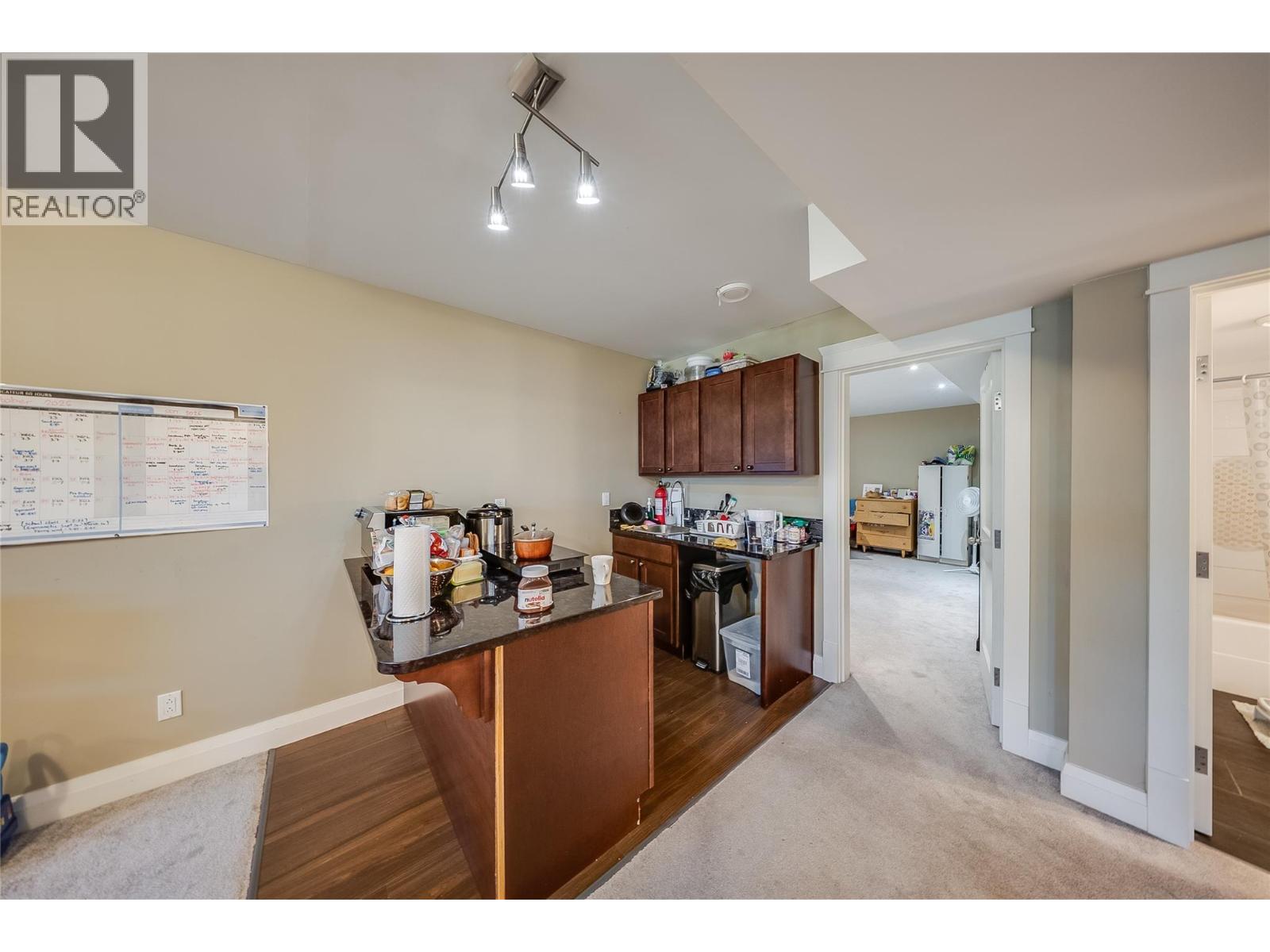 3732 5th Avenue, Castlegar, British Columbia V1N 4Y4 - Photo 46 - 10400666