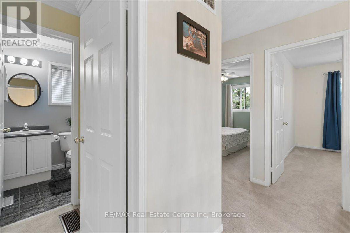 2524 Logan Avenue, Oakville, Ontario  L6H 6S2 - Photo 22 - W13813786