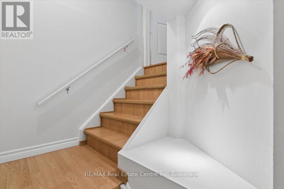 2524 Logan Avenue, Oakville, Ontario  L6H 6S2 - Photo 32 - W13813786