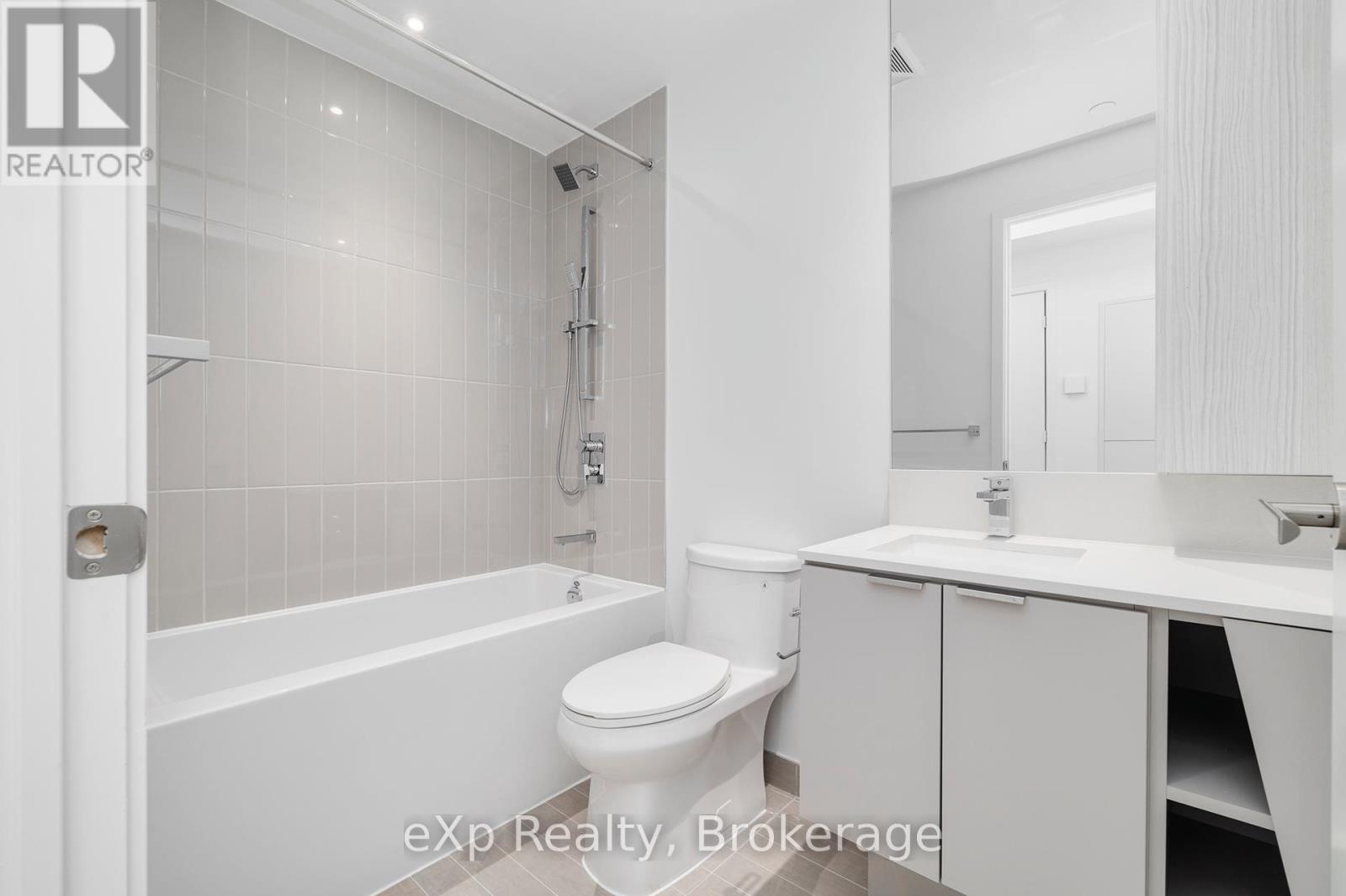 3912 - 3883 QUARTZ ROAD