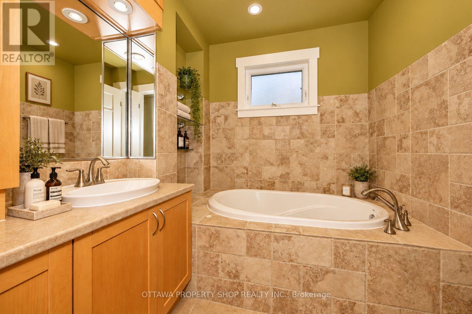 3146 Dumaurier Avenue, Ottawa, Ontario  K2B 8R1 - Photo 17 - X13804610