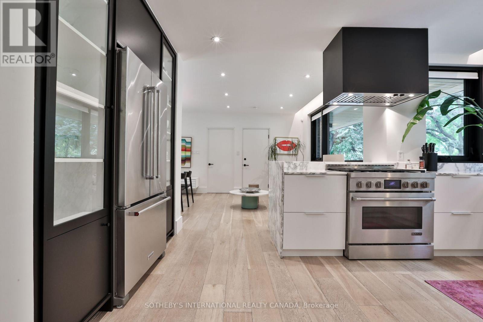 5 Overdale Road, Toronto, Ontario  M6B 3E9 - Photo 24 - C13813604