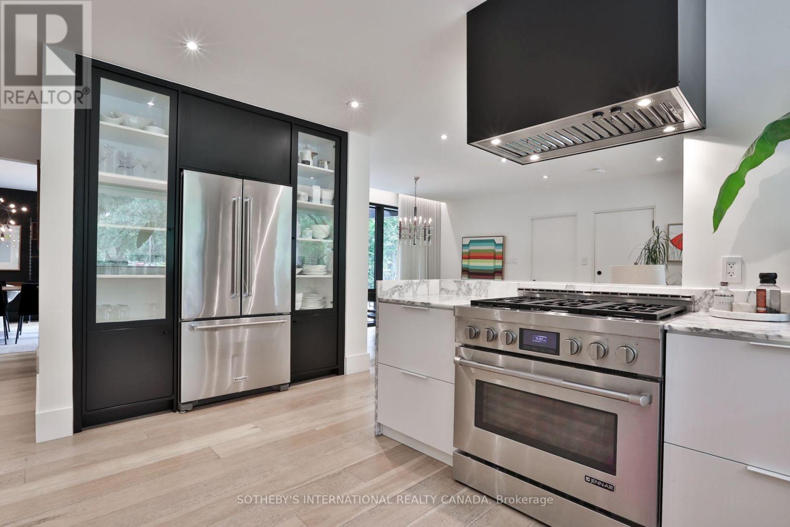 5 Overdale Road, Toronto, Ontario  M6B 3E9 - Photo 25 - C13813604