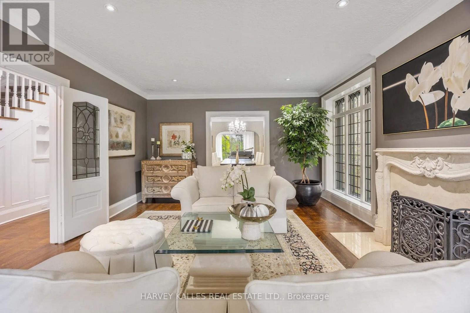 141 Old Forest Hill Road, Toronto, Ontario  M5N 2N7 - Photo 11 - C13813608