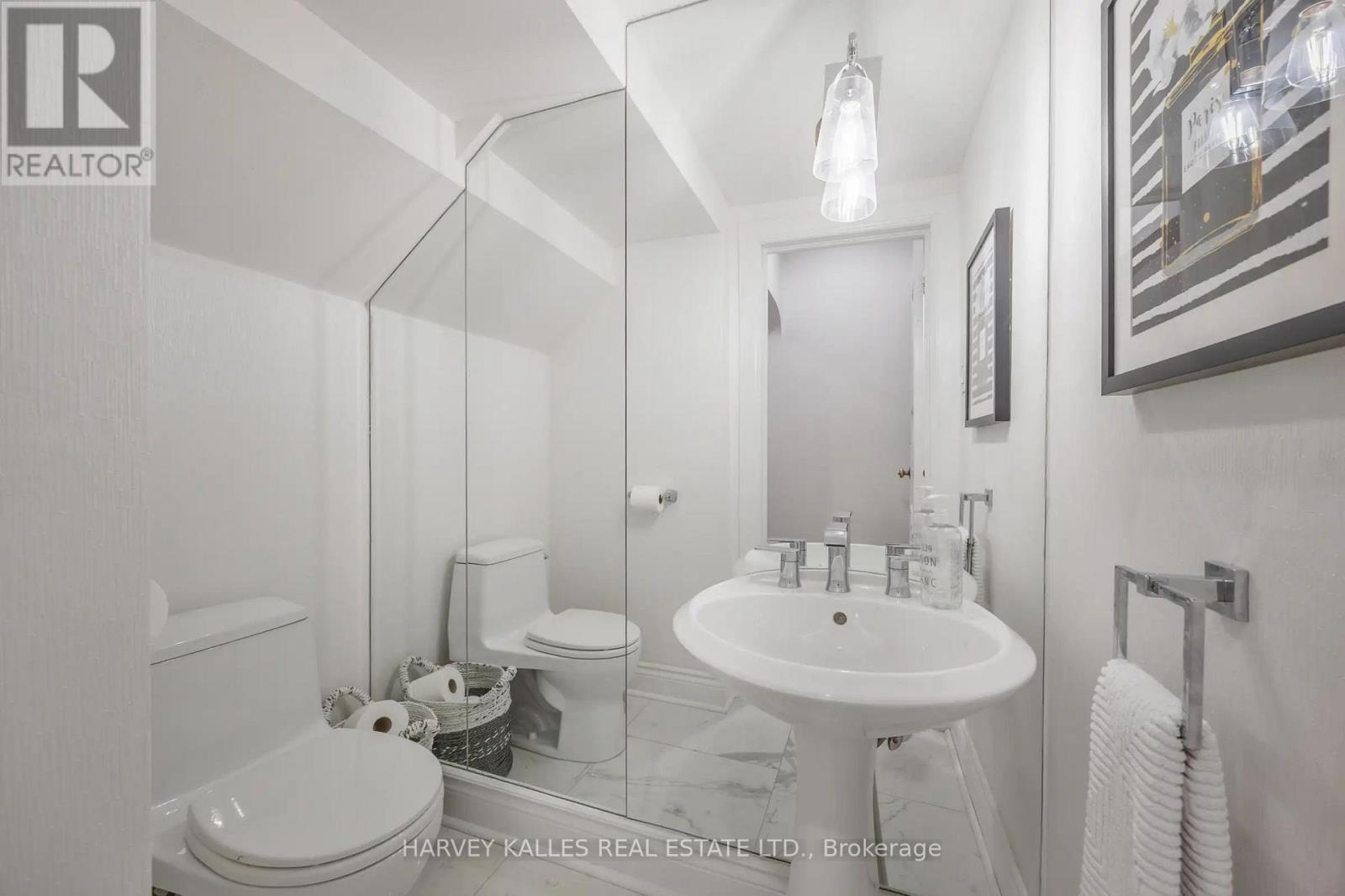 141 Old Forest Hill Road, Toronto, Ontario  M5N 2N7 - Photo 8 - C13813608
