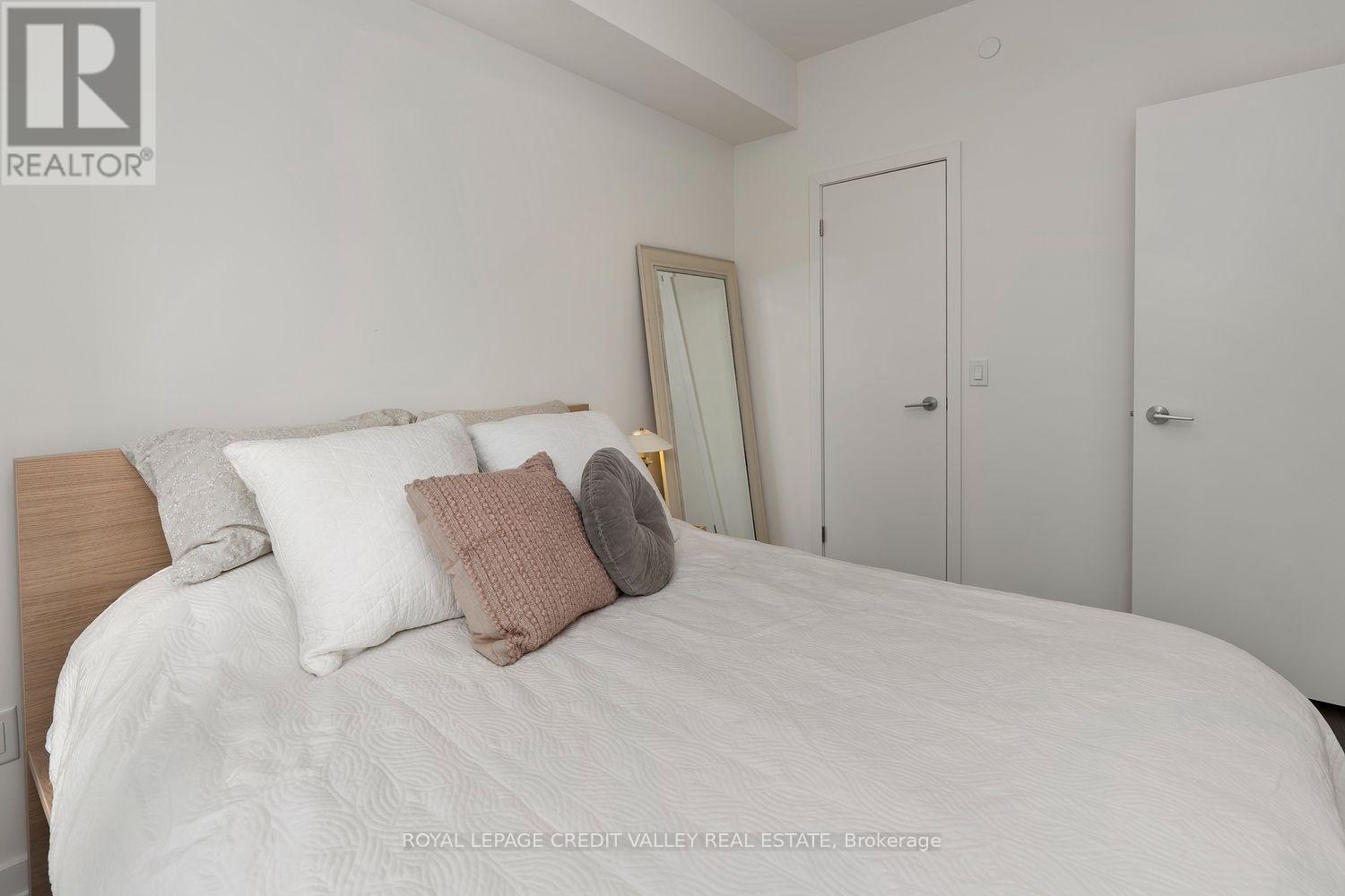 2710 - 89 Church Street, Toronto, Ontario  M5C 0B7 - Photo 18 - C13813746