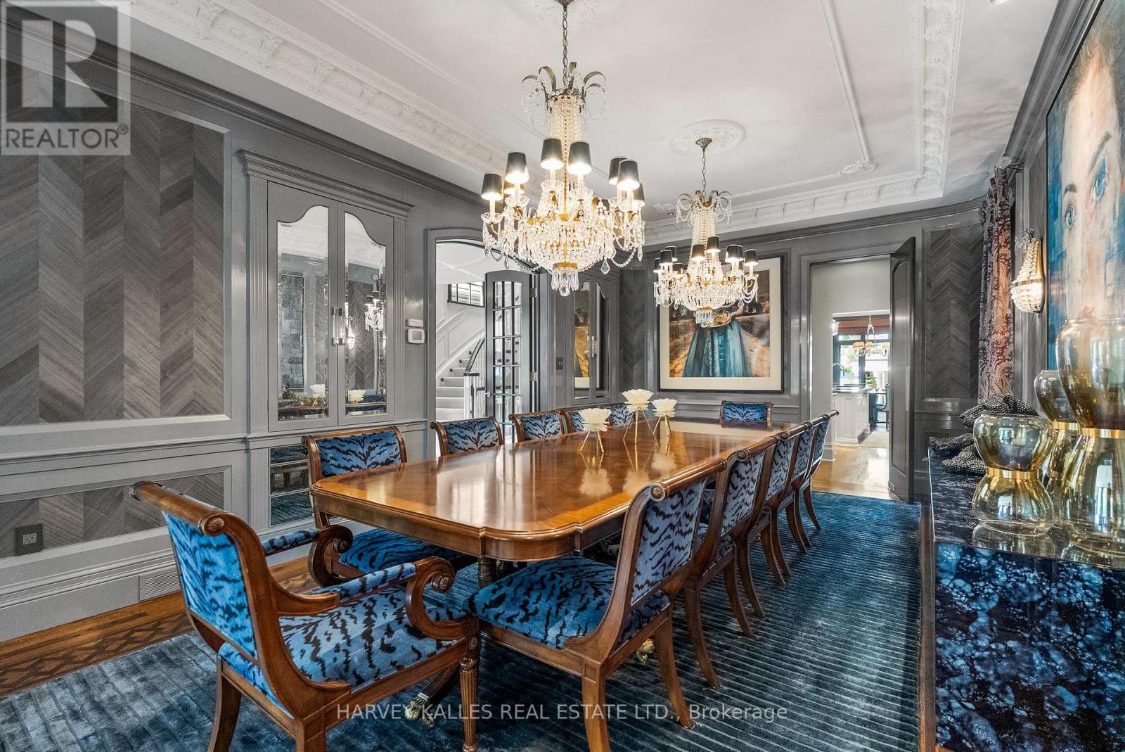 92 South Drive, Toronto, Ontario  M4W 1R6 - Photo 13 - C13813766
