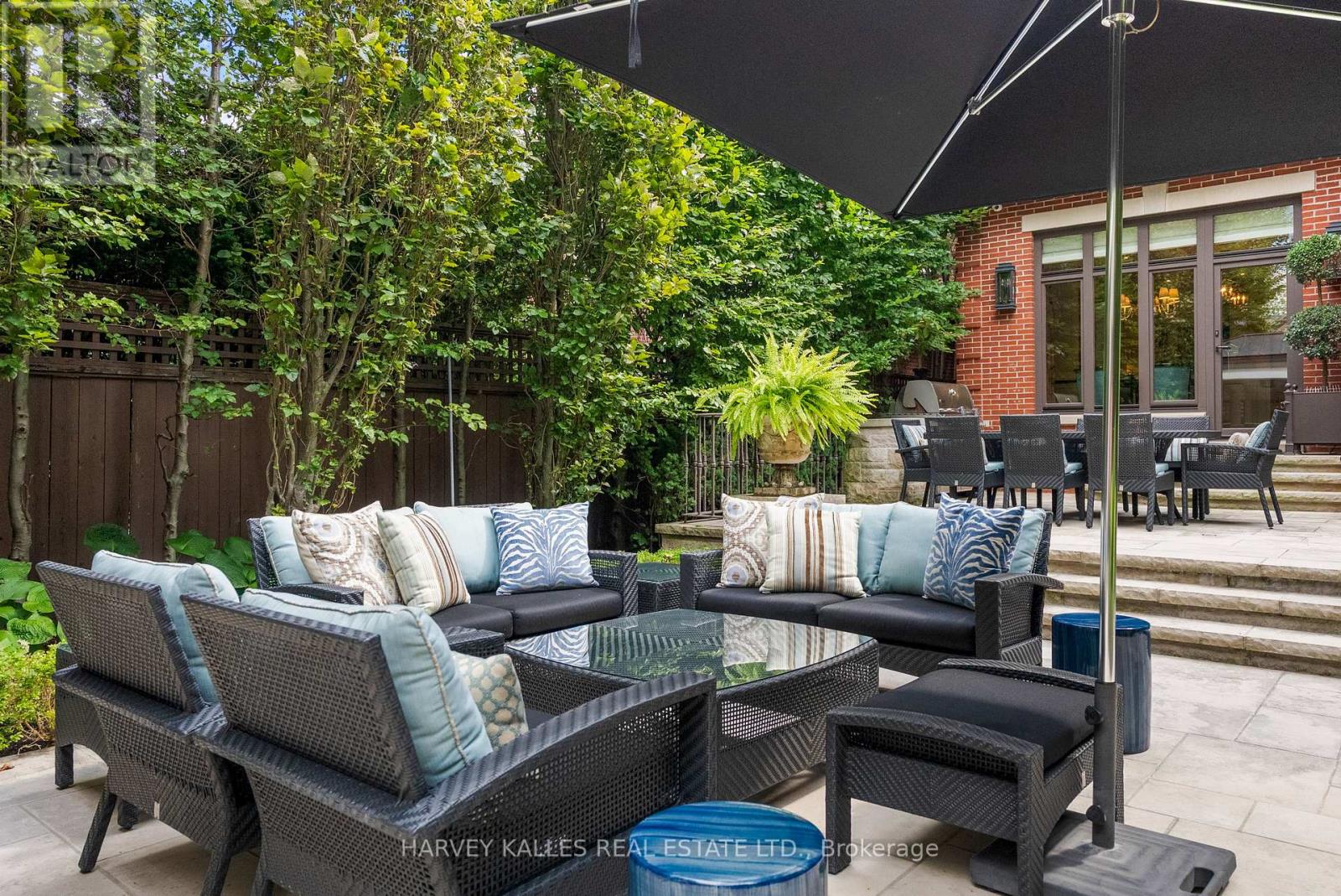 92 South Drive, Toronto, Ontario  M4W 1R6 - Photo 40 - C13813766