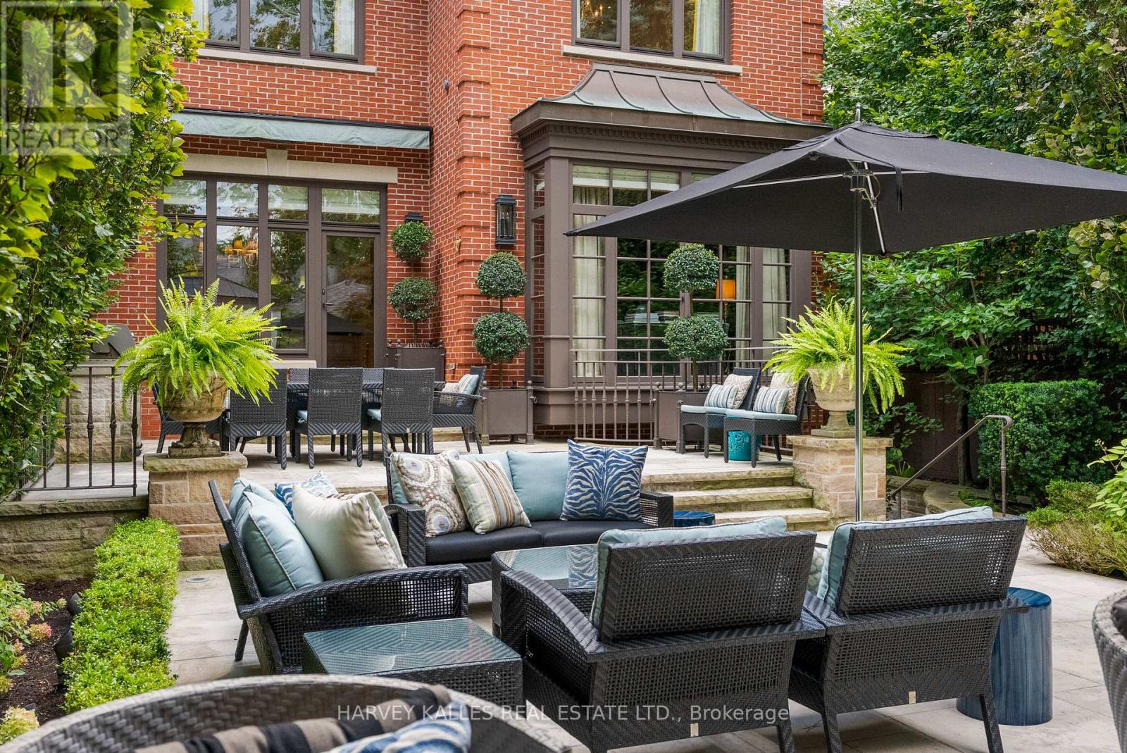 92 South Drive, Toronto, Ontario  M4W 1R6 - Photo 41 - C13813766