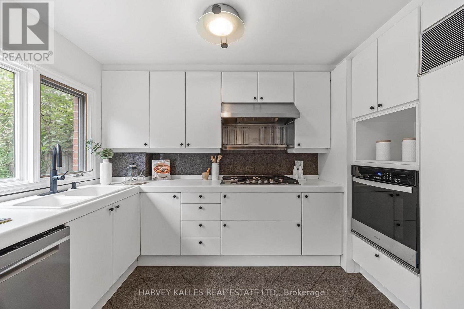 142 Keewatin Avenue, Toronto, Ontario  M4P 1Z8 - Photo 10 - C13813852