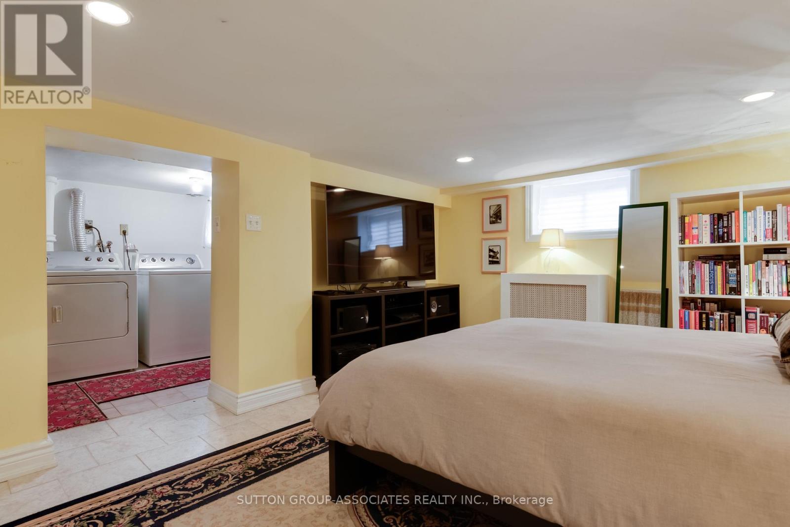 368 Glenholme Avenue, Toronto, Ontario  M6E 3E5 - Photo 17 - C13813884