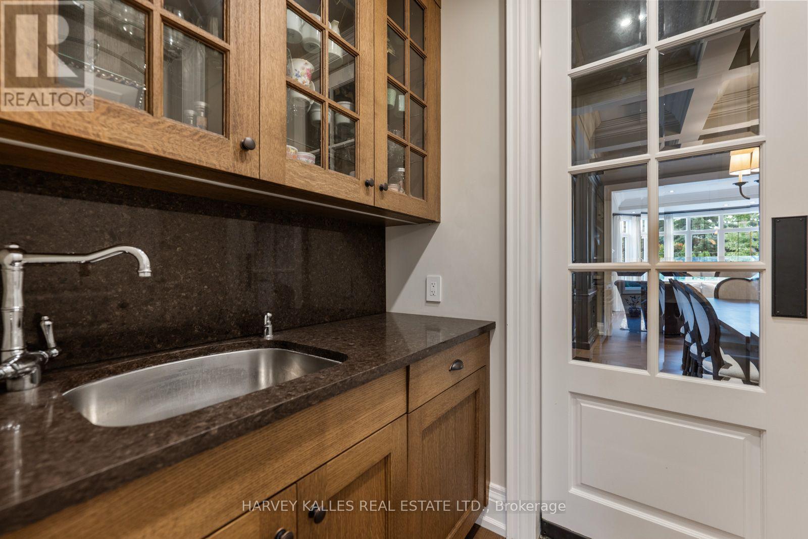 40 Sultana Avenue, Toronto, Ontario  M6A 1T1 - Photo 16 - C13813886