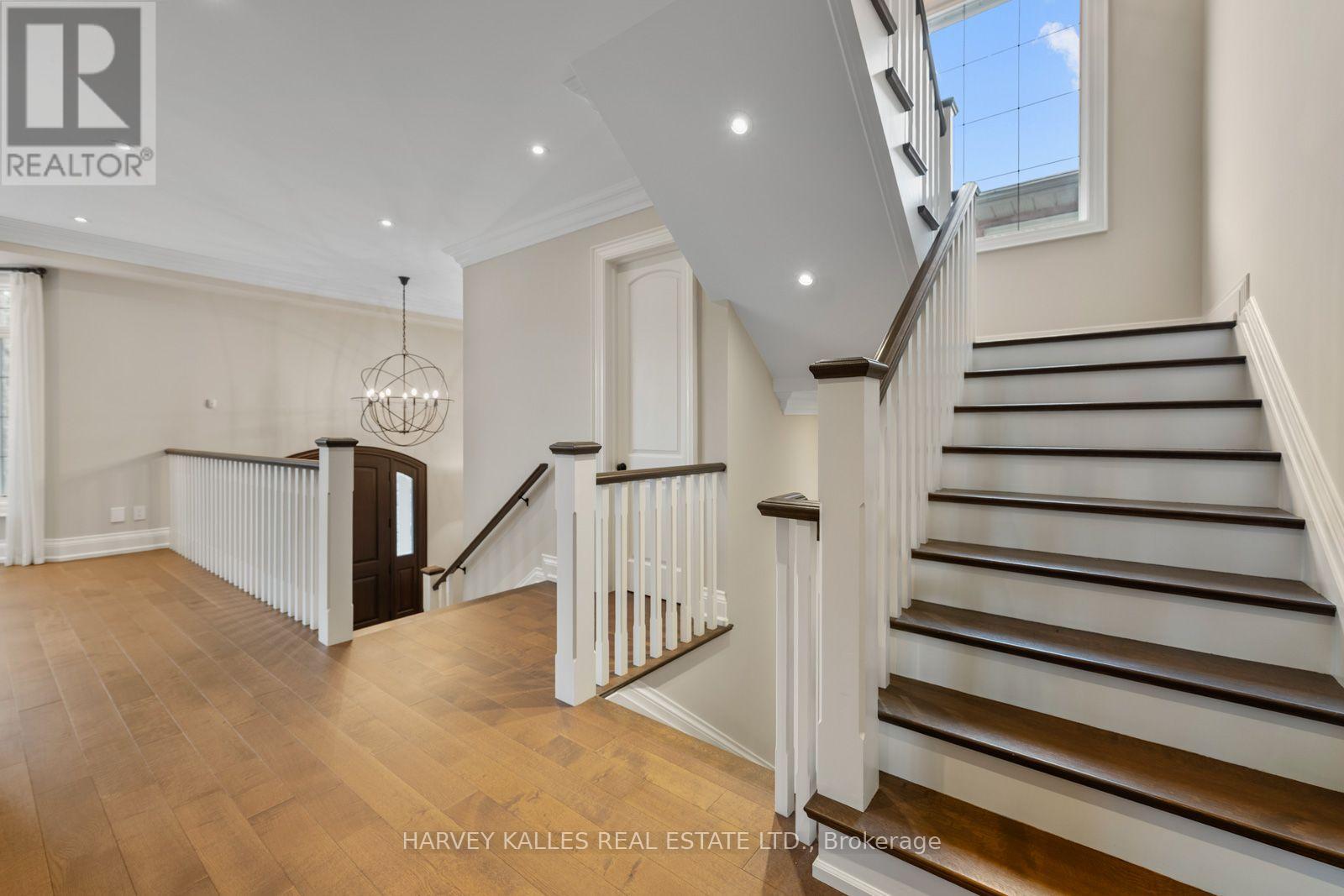 40 Sultana Avenue, Toronto, Ontario  M6A 1T1 - Photo 22 - C13813886