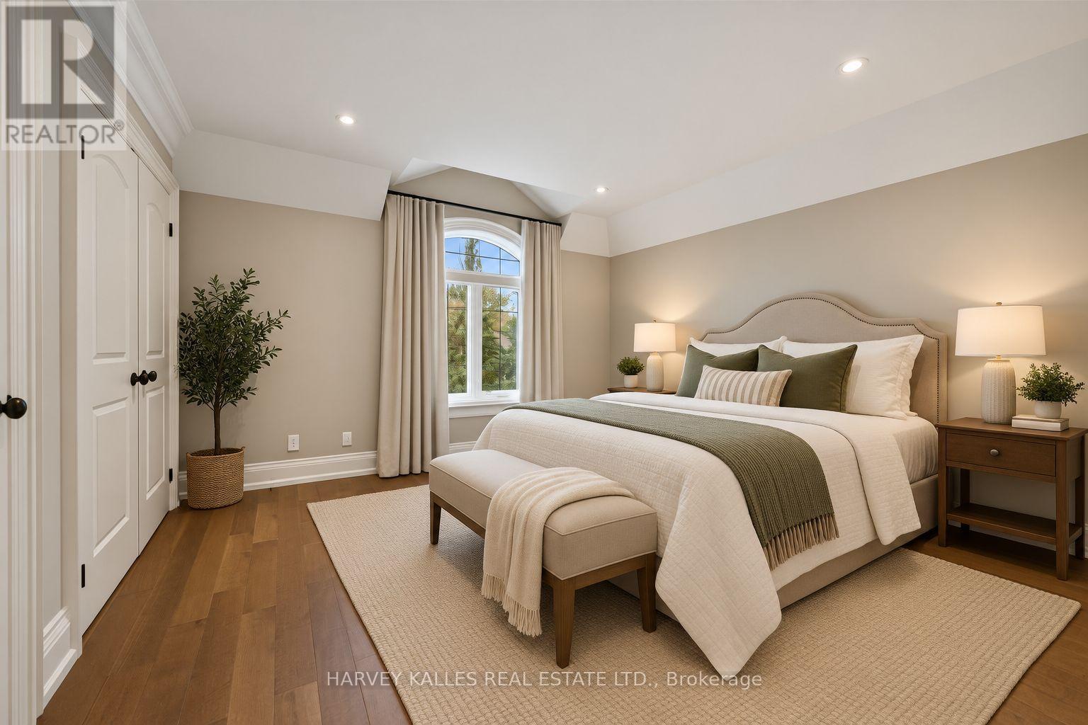 40 Sultana Avenue, Toronto, Ontario  M6A 1T1 - Photo 32 - C13813886