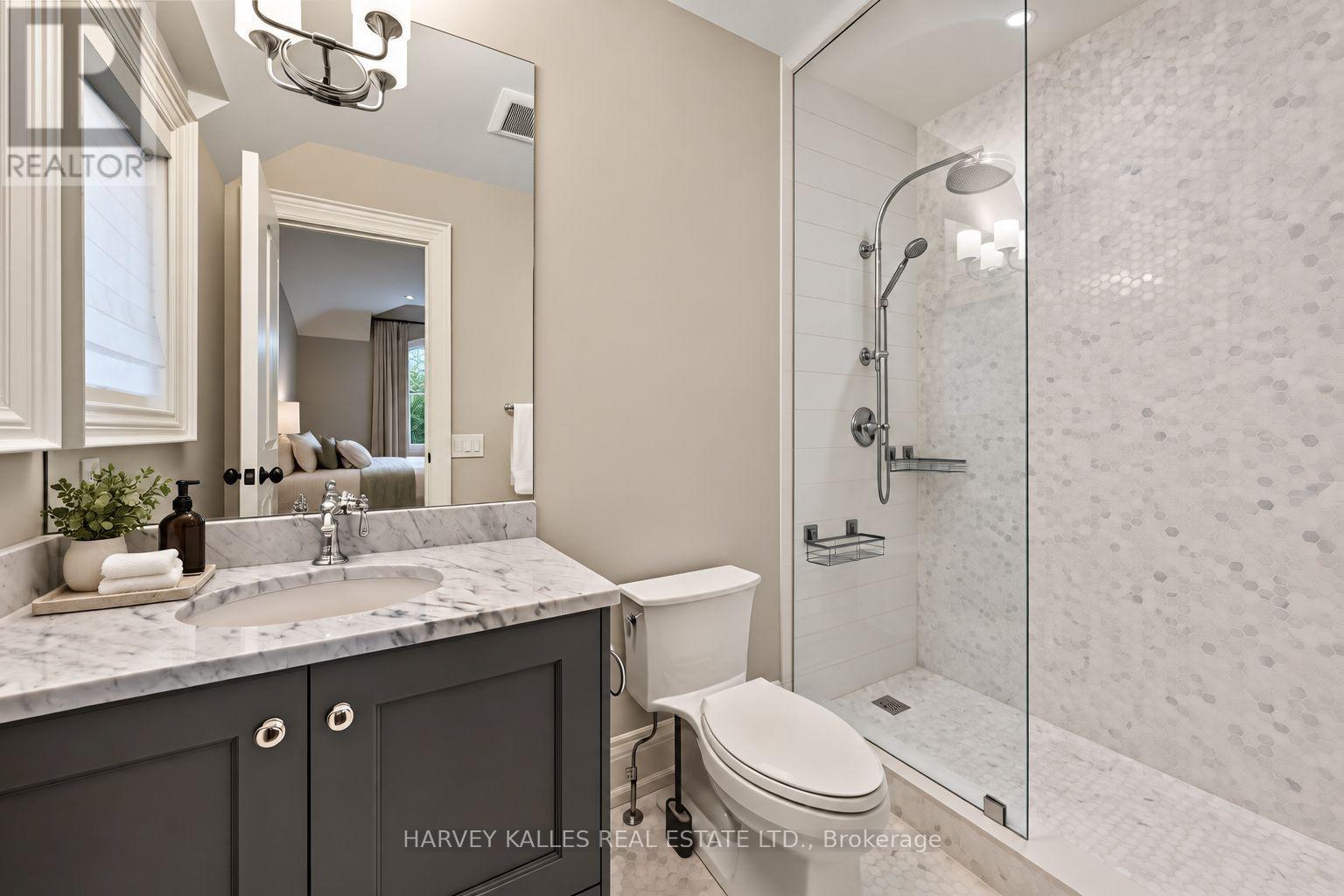 40 Sultana Avenue, Toronto, Ontario  M6A 1T1 - Photo 33 - C13813886