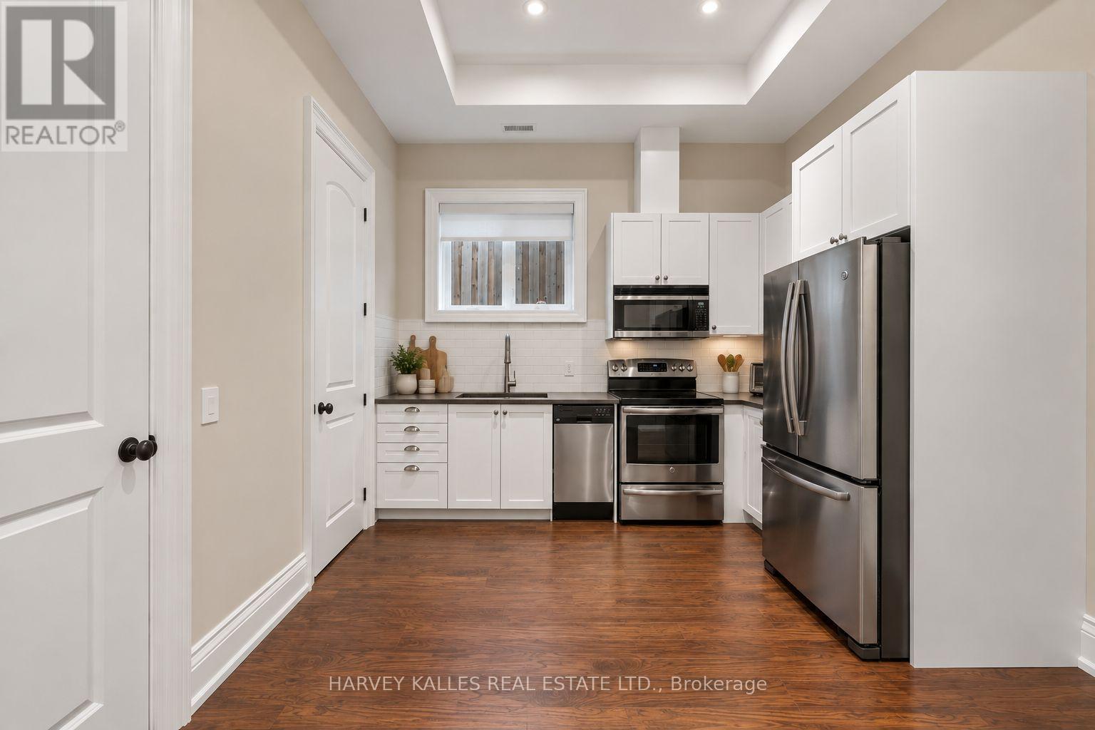 40 Sultana Avenue, Toronto, Ontario  M6A 1T1 - Photo 39 - C13813886