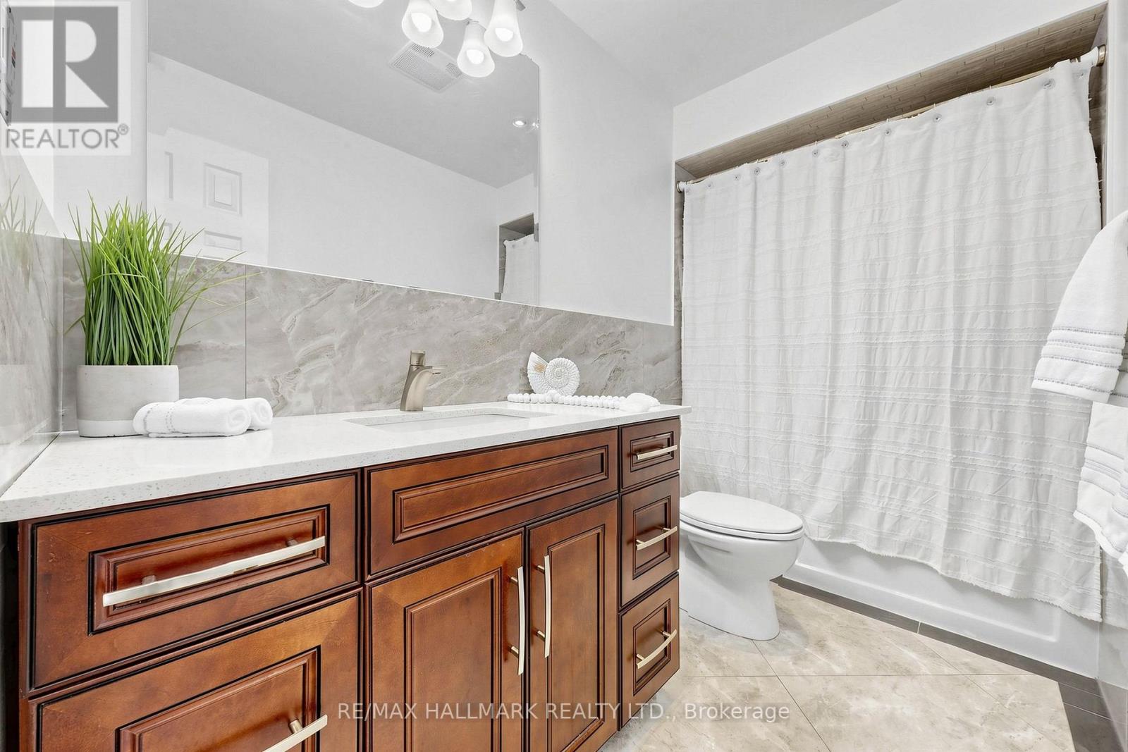 96b Laurel Avenue, Toronto, Ontario  M1K 3J9 - Photo 28 - E13813570