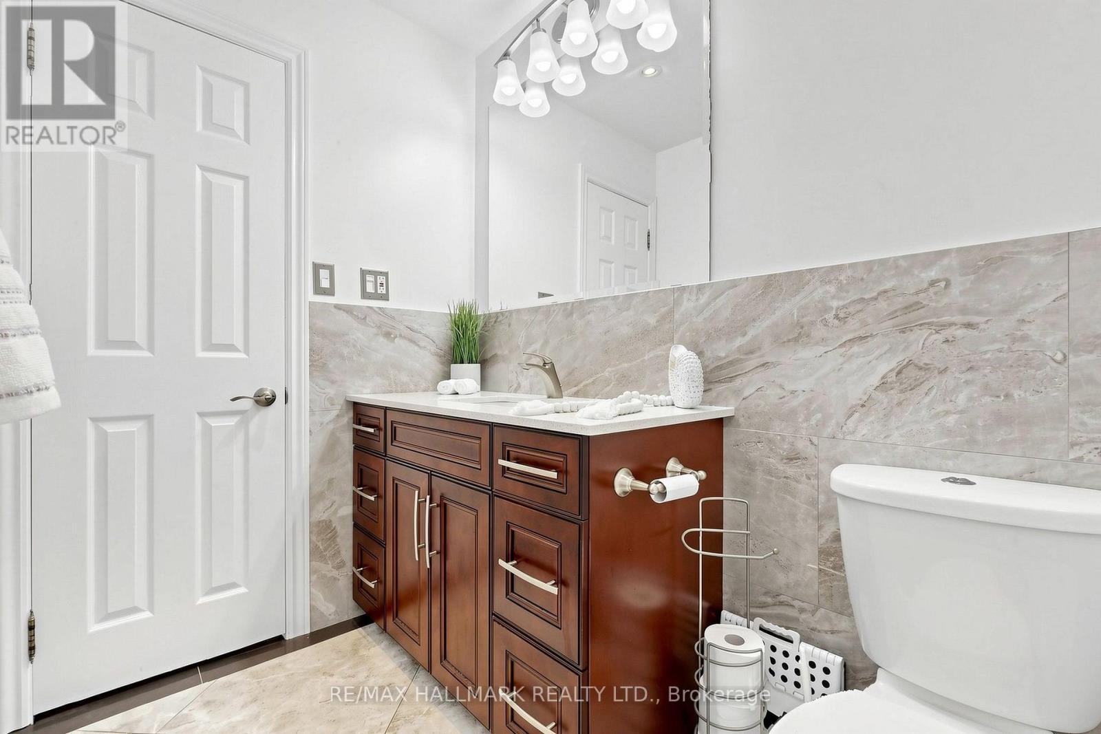96b Laurel Avenue, Toronto, Ontario  M1K 3J9 - Photo 29 - E13813570