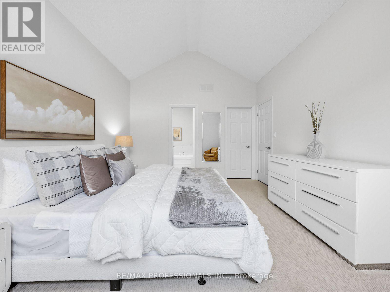 360 Britannia Avenue E, Oshawa, Ontario  L1L 0B2 - Photo 26 - E13813672