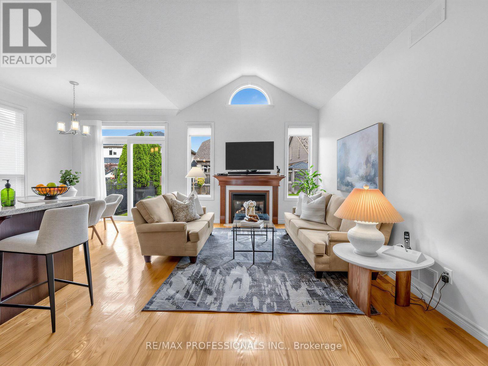 360 Britannia Avenue E, Oshawa, Ontario  L1L 0B2 - Photo 4 - E13813672