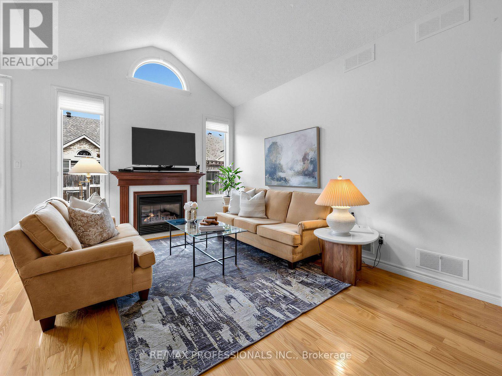 360 Britannia Avenue E, Oshawa, Ontario  L1L 0B2 - Photo 7 - E13813672