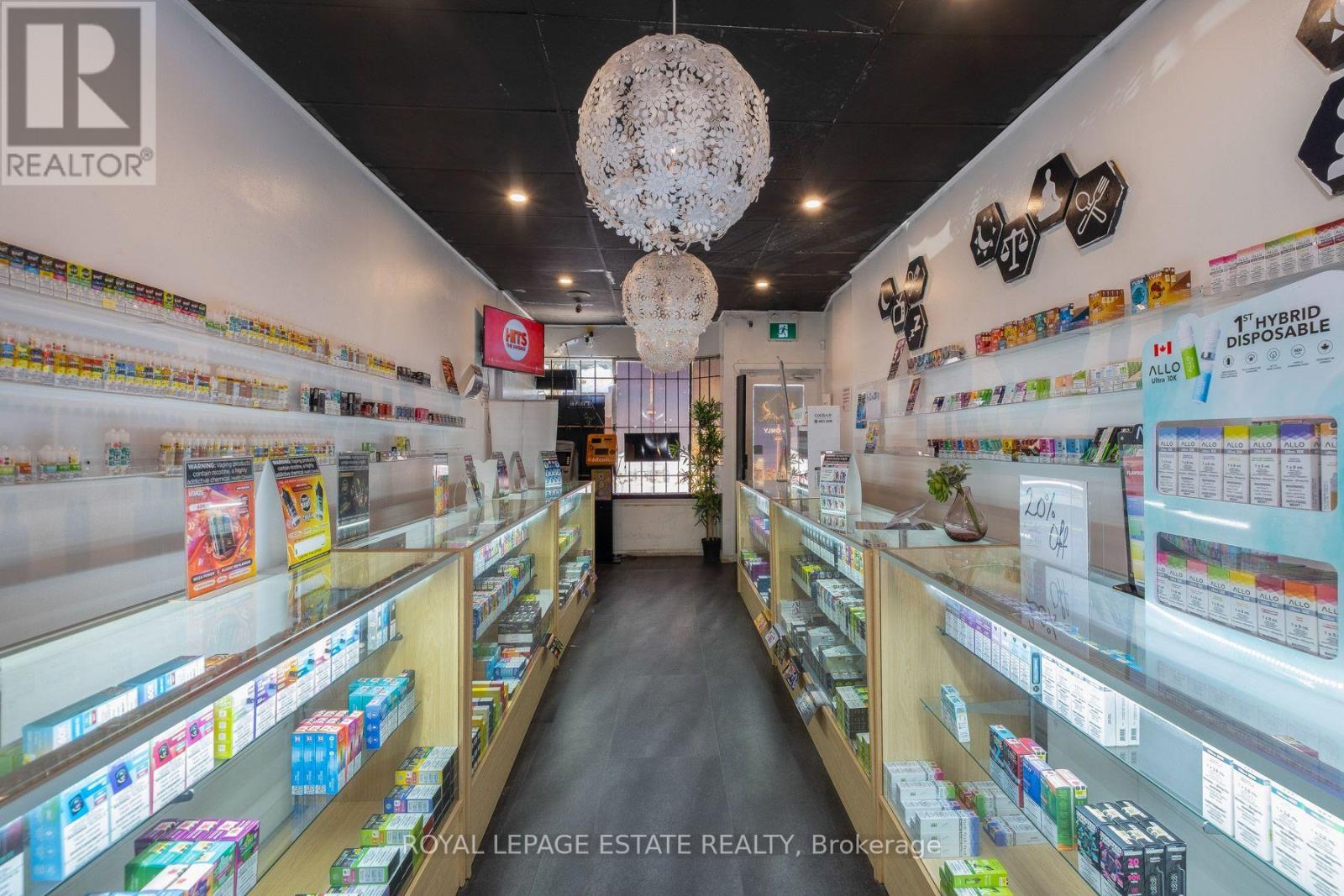 1562 Queen Street E, Toronto, Ontario  M4L 1E9 - Photo 3 - E13813862