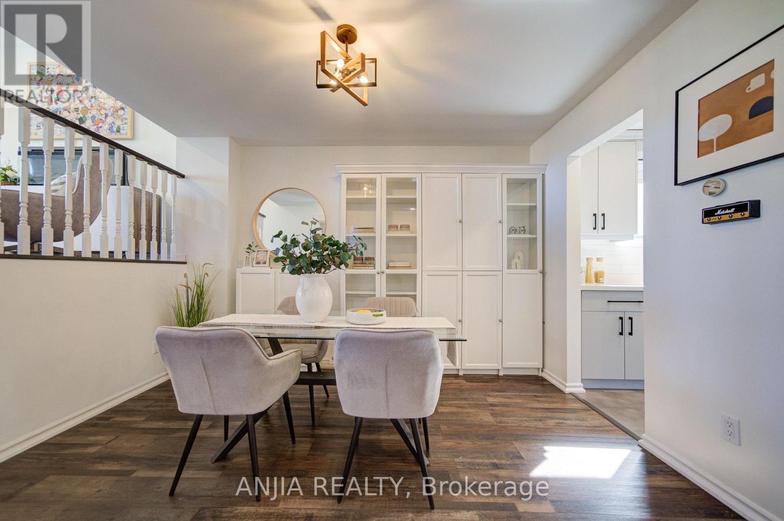 63 Enchanted Hills Crescent, Toronto, Ontario  M1V 3N9 - Photo 10 - E13813866