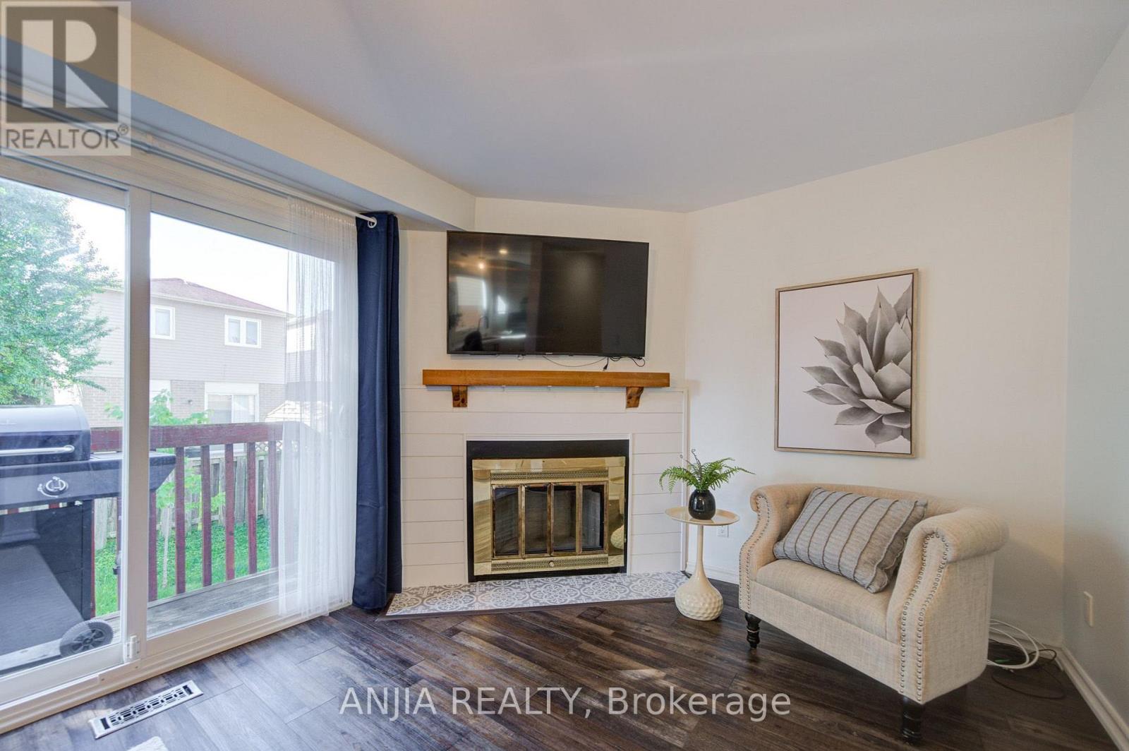 63 Enchanted Hills Crescent, Toronto, Ontario  M1V 3N9 - Photo 23 - E13813866