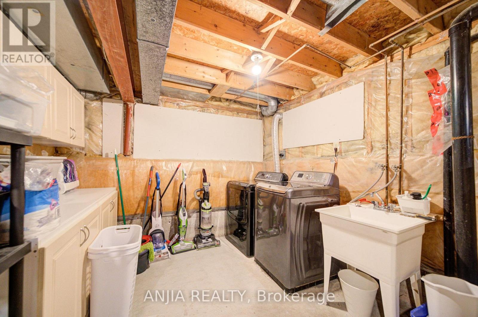 63 Enchanted Hills Crescent, Toronto, Ontario  M1V 3N9 - Photo 45 - E13813866
