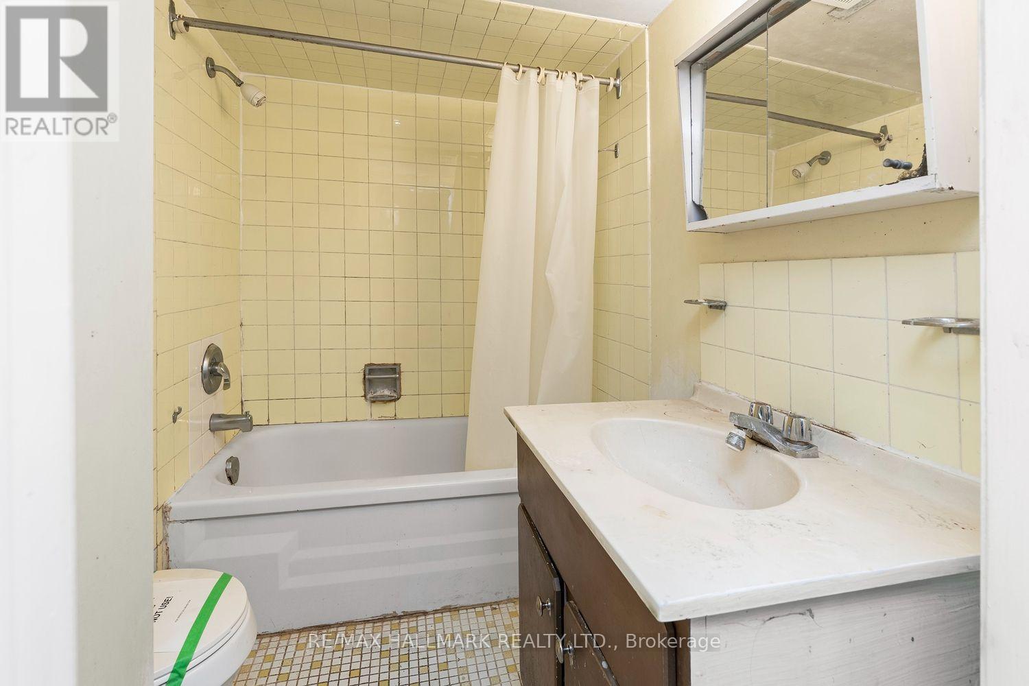 3 Pindar Crescent, Toronto, Ontario  M2J 3L3 - Photo 15 - C13800350