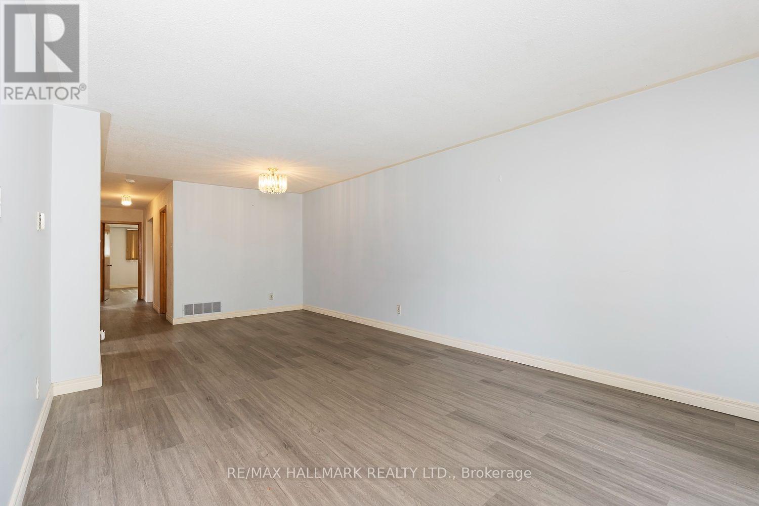 3 Pindar Crescent, Toronto, Ontario  M2J 3L3 - Photo 4 - C13800350