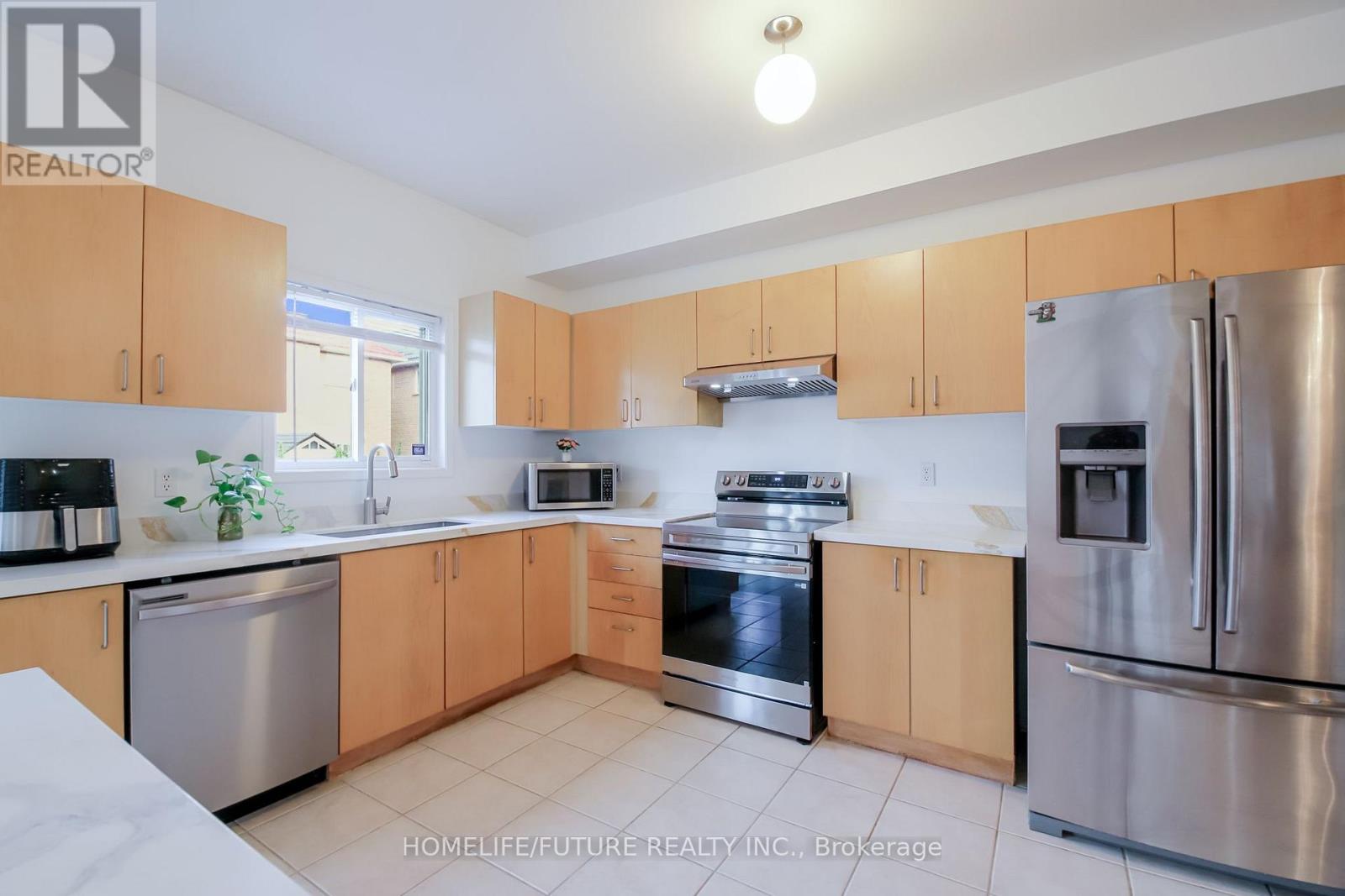 73 Marjoram Drive, Ajax, Ontario  L1S 7P4 - Photo 16 - E13811822