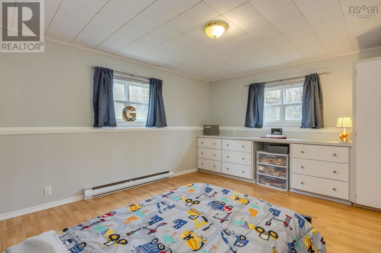 40 Mount Hanley Road photo 43